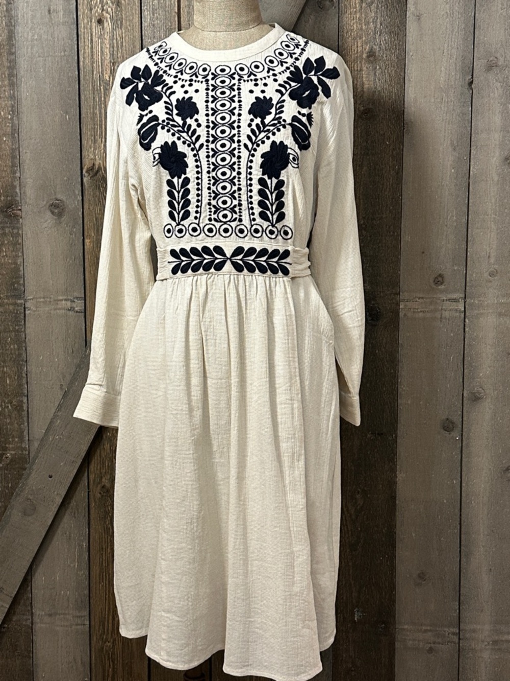 Anthropologie Antik Batik Cotton Ivory Long-Sleeve Black Embroidered Dress - Picture 5 of 16